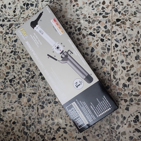 Hot Tools DiamondPlatinum 1 1/4 Curling Iron - Picture 8 of 10